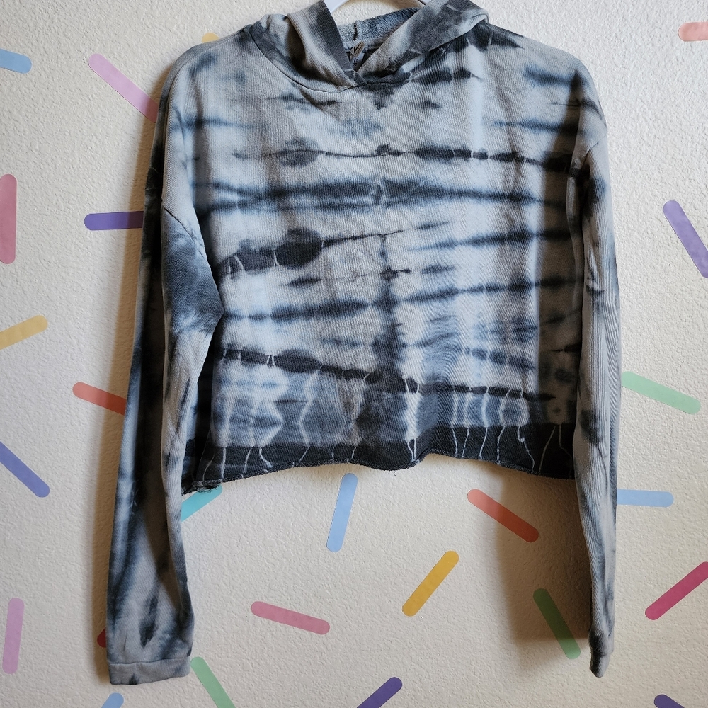 Z by Zella Mosey Tie Dye Hoodie Cropped Size Medium